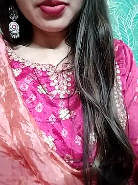 Snapshot of Noor_Darliing chatting on February 2025 06:19:01 PM Noor Darliing online show from February 2025 06:19:01 PM