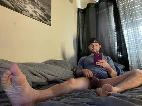 Snapshot of hotraillX chatting on December 2024 07:05:02 PM hotraillX online show from December 2024 07:05:02 PM