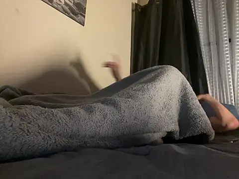 Snapshot of hotraillX chatting on January 2025 09:15:01 AM hotraillX online show from January 2025 09:15:01 AM