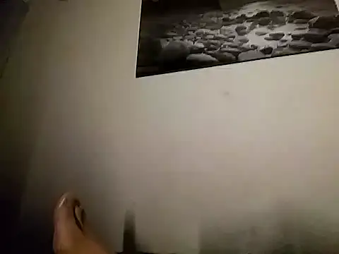 Snapshot of hotraillX chatting on March 2025 08:21:01 PM hotraillX online show from March 2025 08:21:01 PM