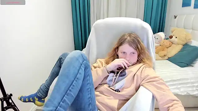 Kathlyn  Heath online show from November 2025 07:24:02 PM