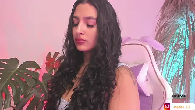 Snapshot of Anngel_1 chatting on December 2025 05:08:02 PM Anngel 1 online show from December 2025 05:08:02 PM