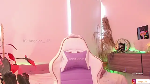 Snapshot of Anngel_1 chatting on February 2026 02:47:01 PM Anngel 1 online show from February 2026 02:47:01 PM