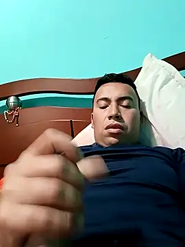 Snapshot of Diego_leon27 chatting on December 2024 07:57:01 PM Diego leon27 online show from December 2024 07:57:01 PM