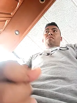 Snapshot of Diego_leon27 chatting on September 2025 04:33:02 PM Diego leon27 online show from September 2025 04:33:02 PM