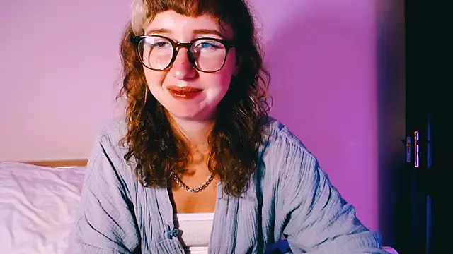 Cosmo Riri online show from March 2026 01:40:02 PM