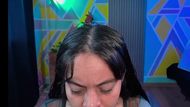 Cuttiealice online show from September 2025 12:32:02 PM