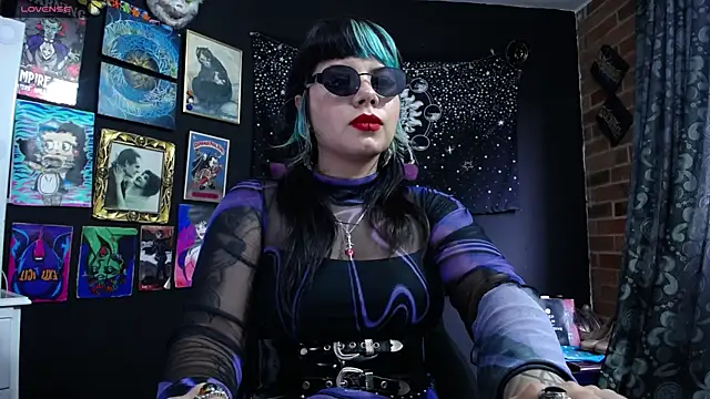 Yourmadame P online show from March 2025 07:42:02 PM