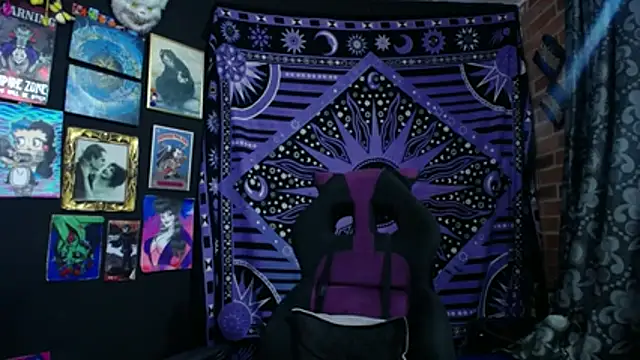 Yourmadame P online show from October 2025 12:10:02 AM