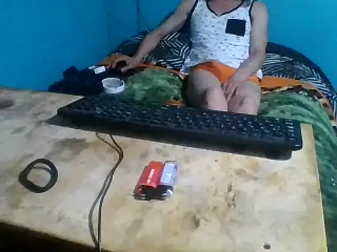 Snapshot of malekon76 chatting on December 2024 07:05:01 AM malekon76 online show from December 2024 07:05:01 AM