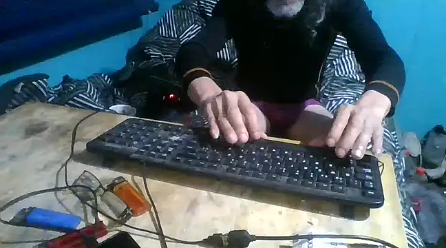 Snapshot of malekon76 chatting on January 2025 08:18:02 AM malekon76 online show from January 2025 08:18:02 AM