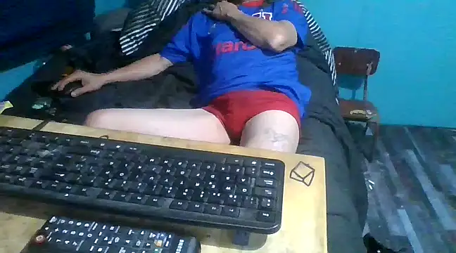 Snapshot of malekon76 chatting on February 2025 07:33:02 AM malekon76 online show from February 2025 07:33:02 AM