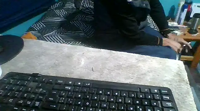 Snapshot of malekon76 chatting on March 2025 04:43:01 AM malekon76 online show from March 2025 04:43:01 AM