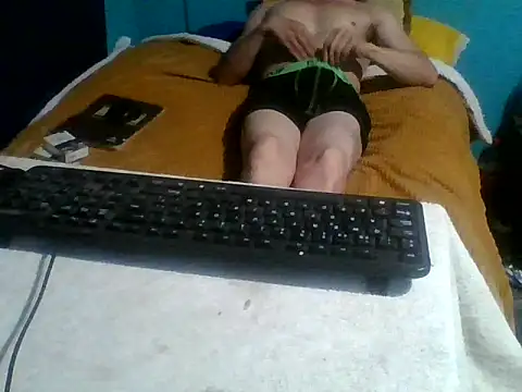 Snapshot of malekon76 chatting on December 2025 07:24:01 AM malekon76 online show from December 2025 07:24:01 AM