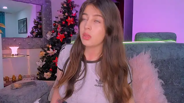 zoe kittylove online show from November 2025 05:29:02 AM