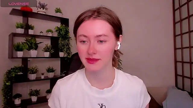 KateCuddle online show from March 2026 02:46:01 AM