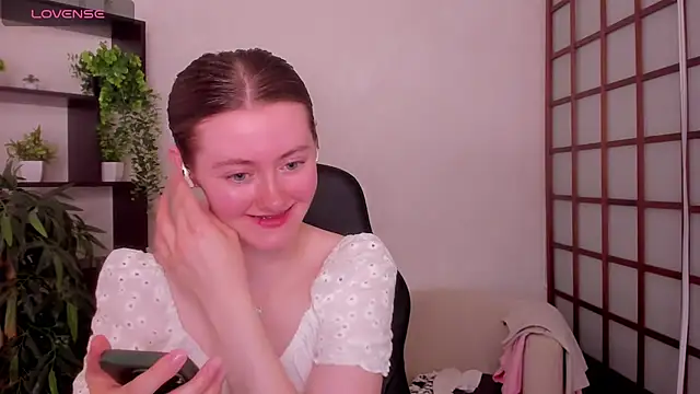 KateCuddle online show from July 2026 03:23:01 AM