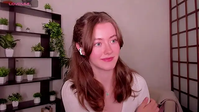 KateCuddle online show from July 2026 03:32:01 AM