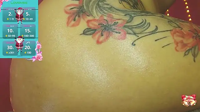 Snapshot of alaiia_rosse chatting on December 2024 02:09:02 AM alaiia rosse online show from December 2024 02:09:02 AM