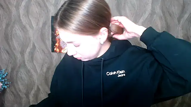 Snapshot of Sport_Tall_Doll chatting on December 2024 08:28:02 AM Sport Tall Doll online show from December 2024 08:28:02 AM