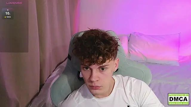 cute thomas online show from January 2026 08:36:01 PM