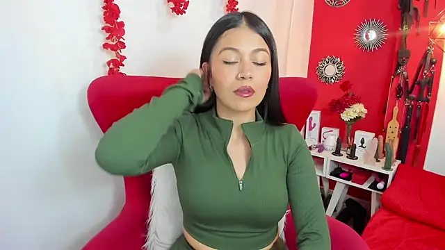 julieta evans  online show from February 2025 07:36:01 PM