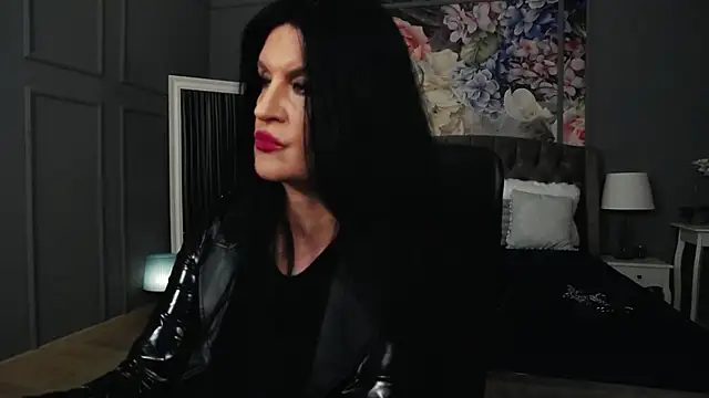 Snapshot of DomMelissaW chatting on October 2025 09:17:02 PM DomMelissaW online show from October 2025 09:17:02 PM