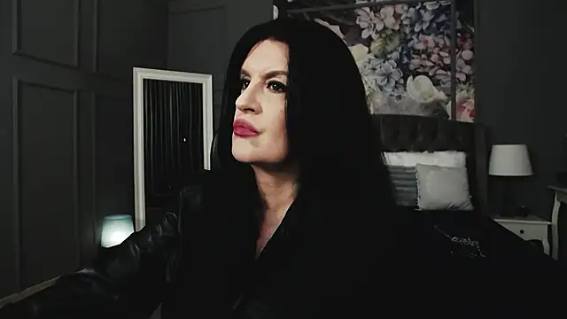 Snapshot of DomMelissaW chatting on November 2025 10:08:02 PM DomMelissaW online show from November 2025 10:08:02 PM