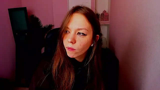 Snapshot of Persephoni chatting on March 2025 02:44:01 PM Persephoni online show from March 2025 02:44:01 PM