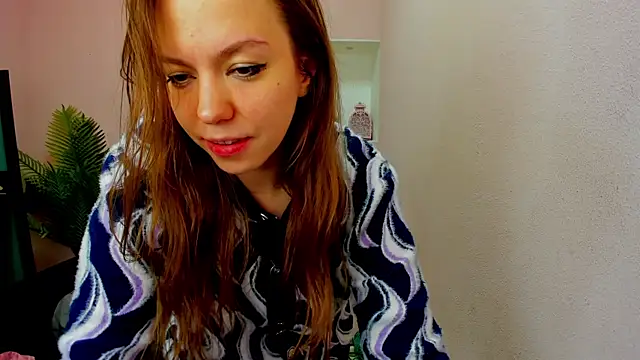 Snapshot of Persephoni chatting on September 2025 10:44:02 PM Persephoni online show from September 2025 10:44:02 PM