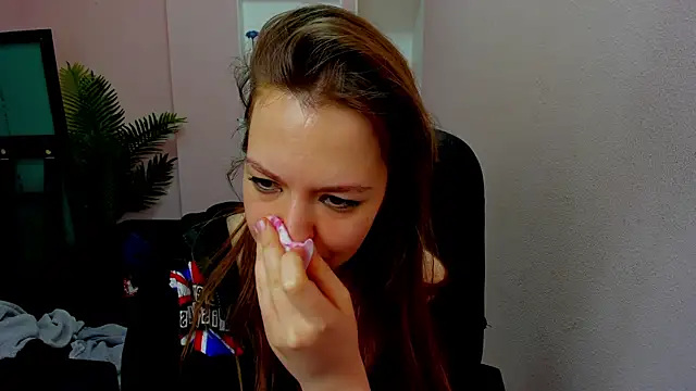 Persephoni online show from November 2025 12:35:02 AM