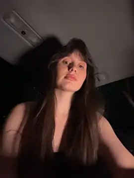 itssophiie online show from December 2025 04:12:02 PM