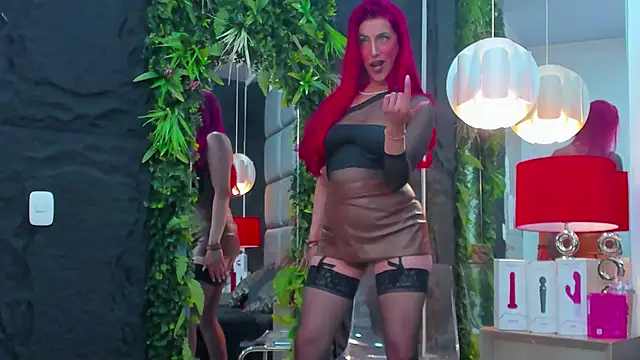 Snapshot of AllissaBrowm chatting on February 2026 05:17:02 PM AllissaBrowm online show from February 2026 05:17:02 PM