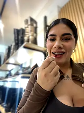 clarachanelricek online show from October 2025 07:11:02 PM