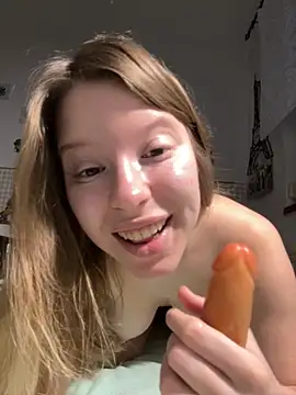 kimczii online show from April 2026 06:25:02 AM