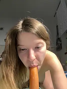 kimczii online show from April 2026 06:14:01 AM