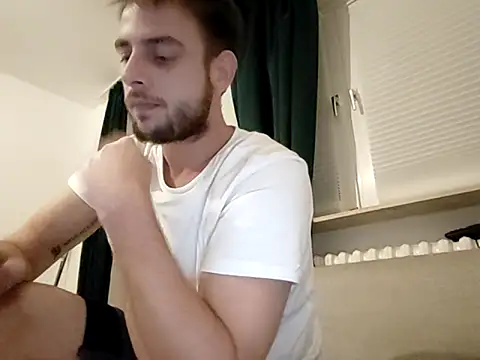 Snapshot of Youngtimer_1997 chatting on September 2025 10:00:01 PM Youngtimer 1997 online show from September 2025 10:00:01 PM