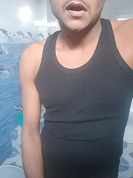 Snapshot of Itsdesi_boy chatting on November 2025 03:07:01 AM Itsdesi boy online show from November 2025 03:07:01 AM