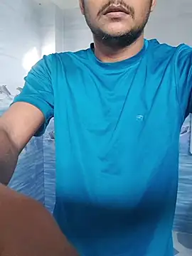 Snapshot of Itsdesi_boy chatting on November 2025 03:18:02 AM Itsdesi boy online show from November 2025 03:18:02 AM