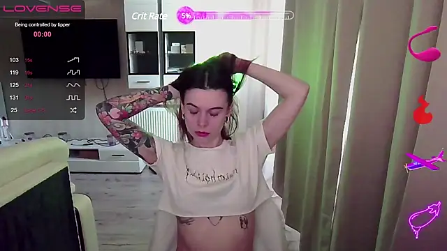 Snapshot of RinaDevil chatting on February 2025 10:15:02 AM RinaDevil online show from February 2025 10:15:02 AM