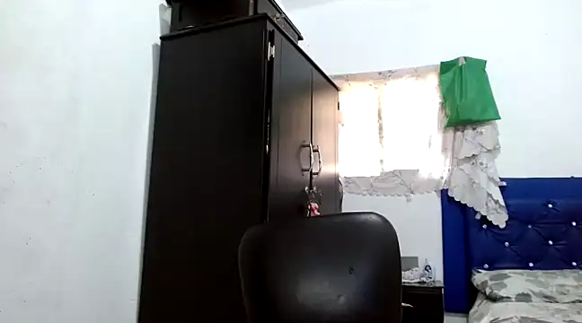 angelamarie1 online show from January 2025 03:31:02 PM