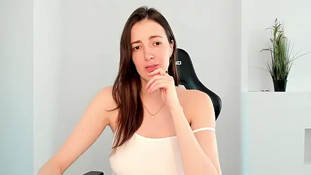 Sabrina Mur online show from February 2025 01:46:02 PM