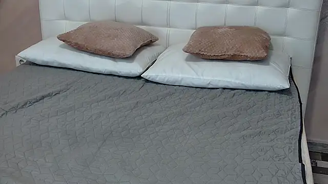 Sierra Halle online show from February 2025 11:22:02 PM