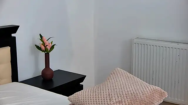 Sierra Halle online show from March 2025 11:16:02 PM