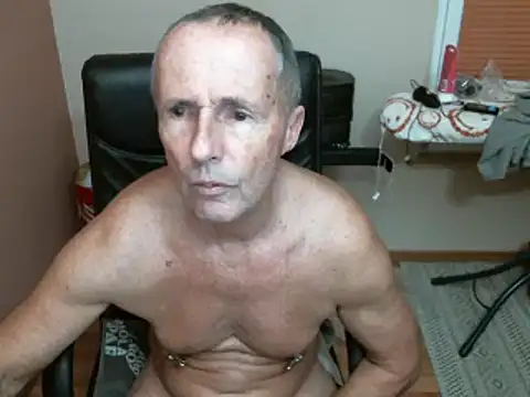 olibrius71 online show from January 2025 07:58:02 PM