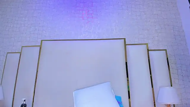 Snapshot of paola_rodriguez chatting on February 2026 11:53:01 AM paola rodriguez online show from February 2026 11:53:01 AM