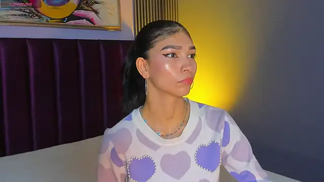 LauraAristizabal online show from April 2026 12:20:01 PM