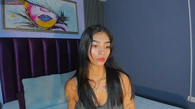 Snapshot of LauraAristizabal chatting on June 2026 12:09:02 PM LauraAristizabal online show from June 2026 12:09:02 PM