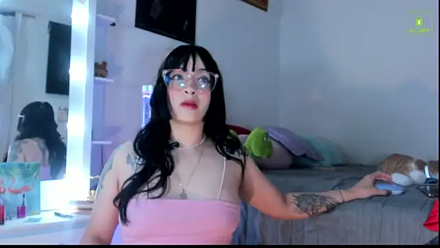 miaa-lee online show from November 2025 01:44:01 AM