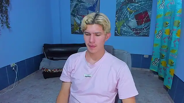 Snapshot of patrik_027 chatting on November 2025 06:23:01 AM patrik 027 online show from November 2025 06:23:01 AM